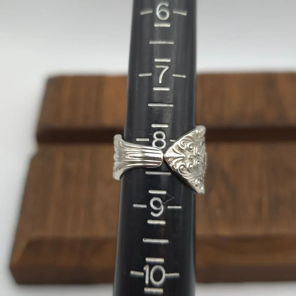 Size 8.25 925 Sterling Silver Thick Rose Floral Spoon Ring - Picture 7 of 9